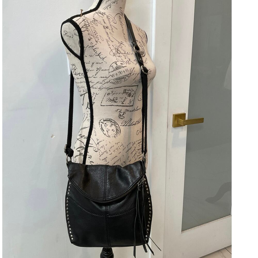 The Sak Black Leather Silverlake Crossbody Bag Zip Pockets **missing Hang tag** - Picture 7 of 16